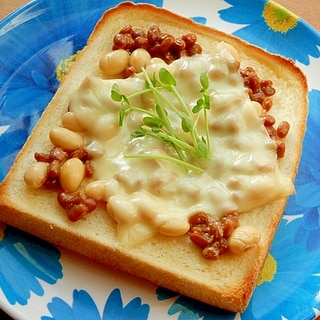 ＋茹で大豆で❤パン耳の納豆トースト♪（チーズ）